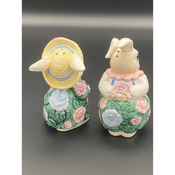 Fitz and Floyd Bunny Salt and Pepper Shaker Set Bloomers Collection 1991 Easter - Picture 4 of 10